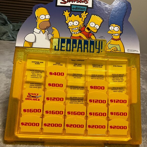 Simpsons Jeopardy Board Game 2003. - Picture 5 of 8